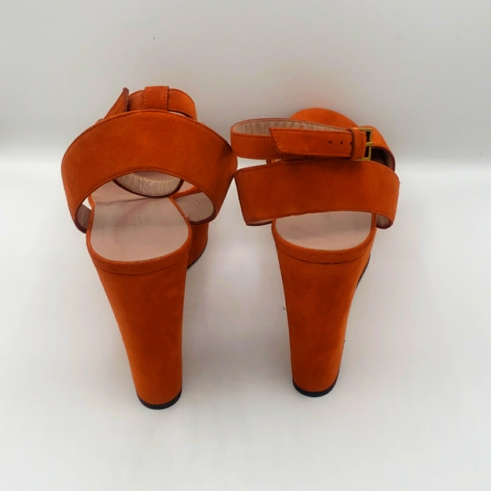 Gucci orange suede wedge heels size 39 authentic comes with shoes box - Picture 4 of 8